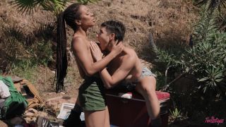 Kira noir, brooklyn gray - happy campers - Lesbian-1