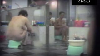 video 12 Body Washing Space Teens - exclusive - muscle -2