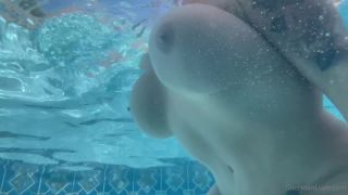 Sheridan Love Sheridanlove - some fun in the water show ya girl some love 29-04-2022-0