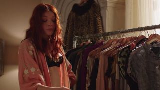 Nicole LaLiberte, etc – How to Make It in America s02e04-06 (2011) HD 720p - (Celebrity porn)-0