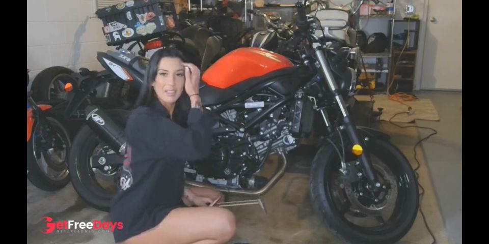 [GetFreeDays.com] Motorcycle Mechanic asks for another form of payment  Homewrecking Roleplay Siclianprincess Porn Film December 2022