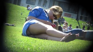 blue_dress_wind-6