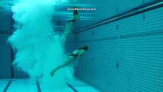 Diving double synchro nippleslip voyeur -1