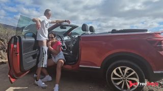 Giovane Tettona si fa scopare sulla mia Cabriolet. Video completo sul mio OF.-2