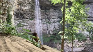 Milf Paradise – Naughty in Nature Dildo!-3