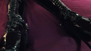 The English Mansion Masked Mistress Lesson In Chastity Co...-5