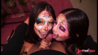 [GetFreeDays.com] La CALAVERGUITA threesome con hermanas nalgonas las lleno de esperma Porno 100 mexicano Porn Clip May 2023-2