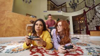 Jeni Angel, Madi Collins: Gamer Girl Threesome Action 1080p FullHD-1