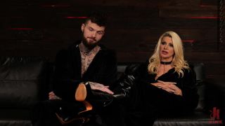 New Slaveboy Gets Smothered and Pounded: Brittany Andrews...-8