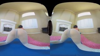 Maya Bijou Sloppy Creampie After Workout  VR 180-0