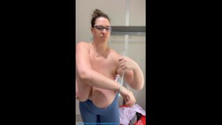 Lana Kendrick - Dressing Room Try-Ons 4K - Solo-7