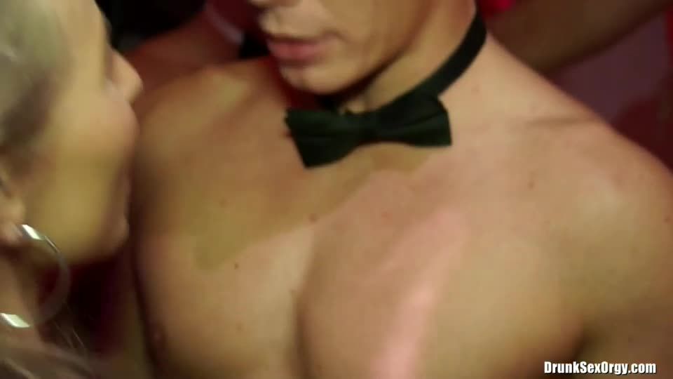 CindyDollarCollection DSO Valentine’s Day Vaginas Part 1 - Cam 1 dso2012-02-20