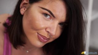 DownBlouse Jerk - Beth Spiby - Help Me Clean, chanel preston femdom on femdom porn -3