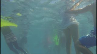 Voyeur - Underwater swimsuit tracking - YMUW-1066 on voyeur -5