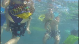 Voyeur - Underwater swimsuit tracking - YMUW-1066 on voyeur -9