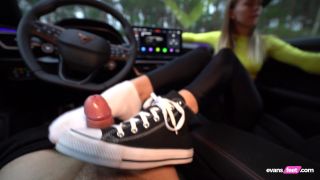 She Did A Shoejob In Her Converse In My Car-7