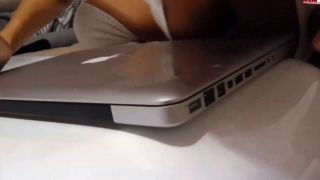 LilliePrivat - Wette verloren (muss wixxe ablechken von Kameramann - FullHD 1080P-9