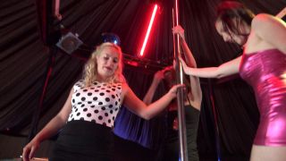 SHOE GIRLS: "POLEDANCE TRAMPLING! - GERMAN FEMDOM" (4K) (2024)-3