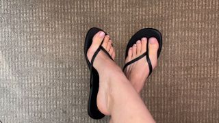 free adult video 45 SneezeGoddess – Cum on the Tops of my Feet on pov big boobs fetish-3