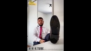 Brfootmodel 2779152820 02 18 2023 Office Time With The Big Feet Masondrett onlyfans  brfootmodel -0