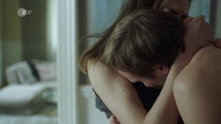 Laura de Boer - Winterherz Tod in einer kalten Nacht (2018) HD 720p - (Celebrity porn)-1