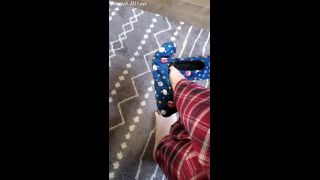 Sloans Paws 33,  on handjob porn -3