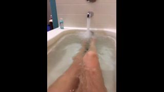 Aaliyah Love () Aaliyahlovefree - vid watch my hairy bush slowly rising out of the water 28-12-2017-9