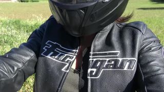 Hot French Squirting On Her Motorcycle  Chaude Motarde Vic Alouqua 720p-0