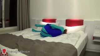 Wendy WarriorOrgasming in my oldest Samus Aran catsuit-8