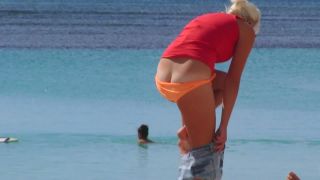 Milf's bikini malfunction on beach-4