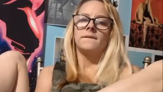 [GetFreeDays.com] Reaction Clip Using Tongue Vibrator Adult Video November 2022-5