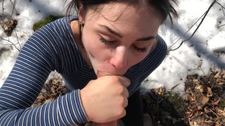 adult xxx clip 12 Sucking Cock in the Great Outdoors - blowjob - fetish porn amateur couple blowjob-6