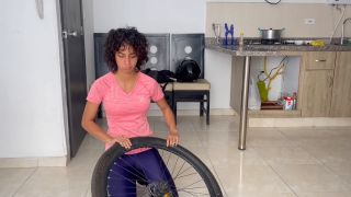 Julianapalvin Me follo rico a chica latina desconocida que me pide ayuda y me la follo duro en mi apartamento-2