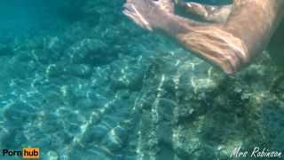 Hot Stepmom Swimming Naked Underwater On Vacation 1080p-6