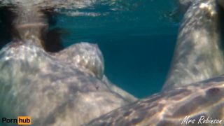 Hot Stepmom Swimming Naked Underwater On Vacation 1080p-8