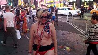 TimesSquareToplessBodyPaint-100_0228-0