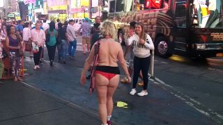 TimesSquareToplessBodyPaint-100_0228-5