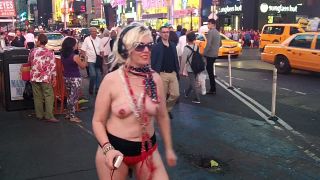 TimesSquareToplessBodyPaint-100_0228-6