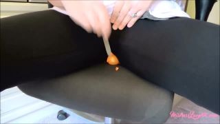 clip 28 eva mendes foot fetish feet porn | Popping Balloon Models | foot fetish-5