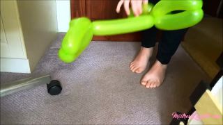 clip 28 eva mendes foot fetish feet porn | Popping Balloon Models | foot fetish-6