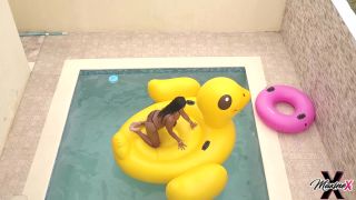 [MaxineX] 2019-01-11 Rubber Ducky Fucky-1