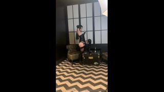 mistresskarina  Behind the scenes at My photo shoot yesterday on femdom porn amazon femdom-9