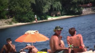 adult clip 31 hardcore pron video Curvy youthfull naturist lets the sun kiss her body 2, beach on hardcore porn-4