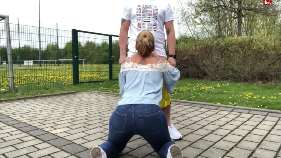 adult video 3 devil-sophie – Den traurigen Futballer am Stadion in Jeans Arsch abgeblasen – Riskanter Fremdblow mit Spermalecken | hardcore | hardcore porn college girl hardcore