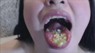 PrincessDi - Tongue and pop rocks-2