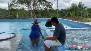 [GetFreeDays.com] El limpiador de piscinas destapo mis tuberias, la alegria estaba llena de boca Adult Video December 2022-2