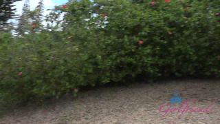 Aliya Brynn  You tour the Dole Factory with Aliya-2