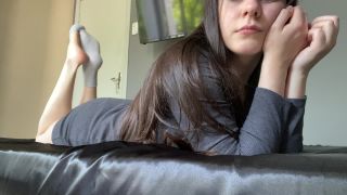 free online video 5 bug crush fetish x7nferno 202108192198125082 perfect hot day to play with socks. dia de calor perfei, fetish on femdom porn-2