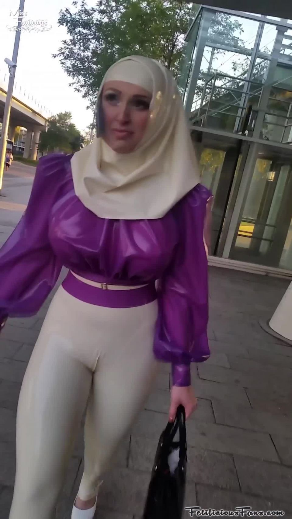 Latex Purple Hijab - FetiliciousFans.