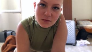 Amateur Vilu Vidish EYE CONTACT HANDJOB POV-5